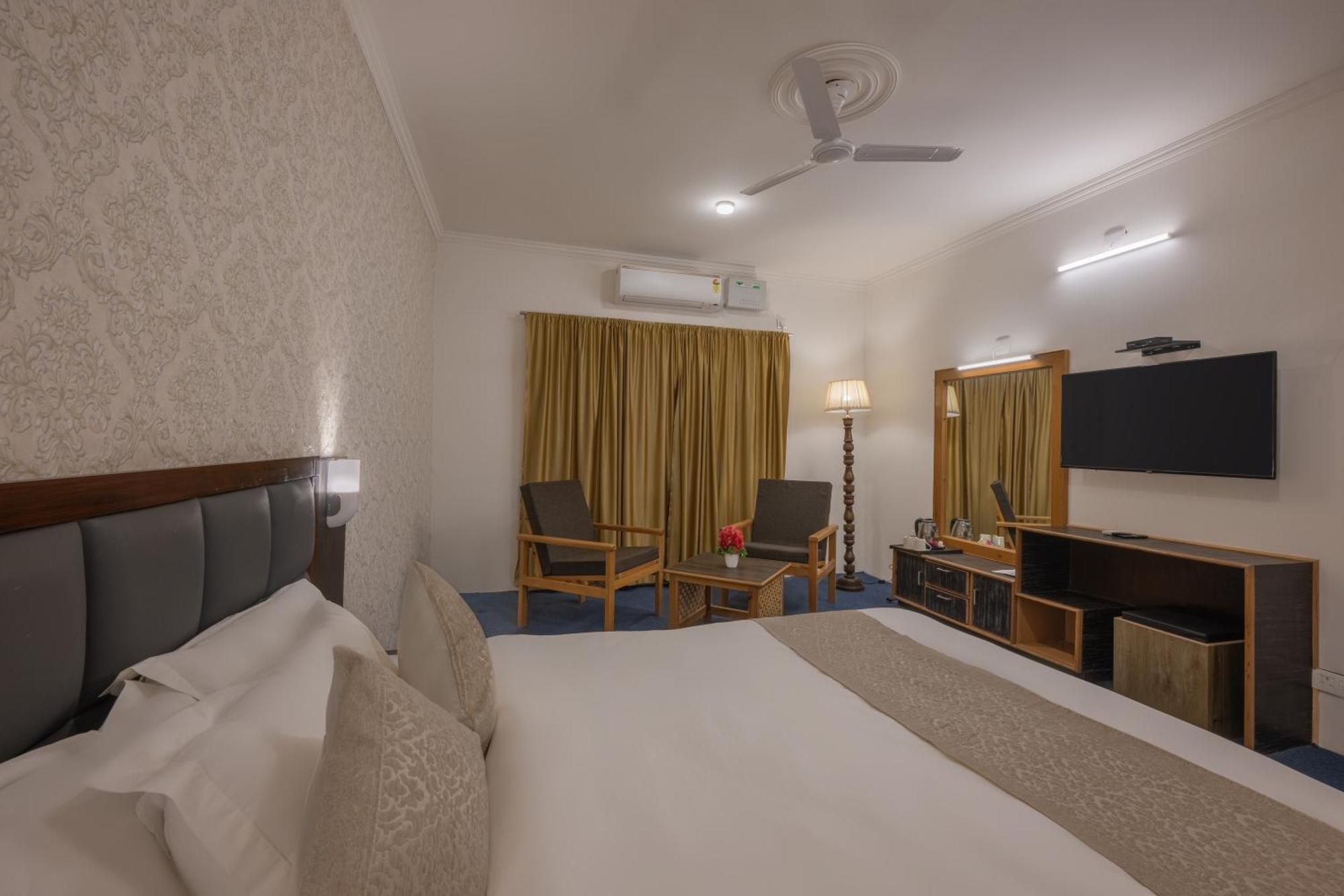 Echor Kashmir Holidays Resort Srinagar Buitenkant foto